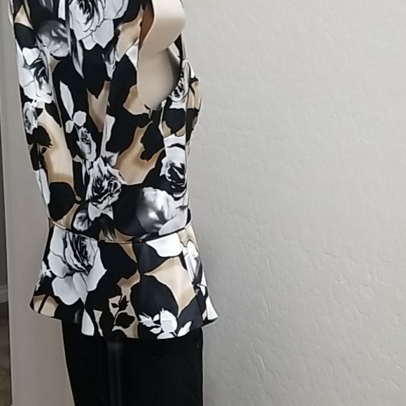 WHBM Beautiful Shell - Picture 5 of 9